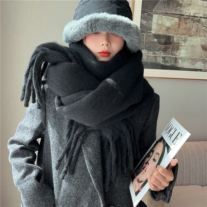 Écharpe châle chaude d'hiver blanche de couleur unie pour femme 2024, nouvelle collection polyvalente de style coréen haut de gamme_voghion.com