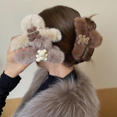 韓国insかわいい熊ぬいぐるみクリップ女性かわいいクリップ髪飾りヘアクリップ秋冬気質後頭部サメクリップ