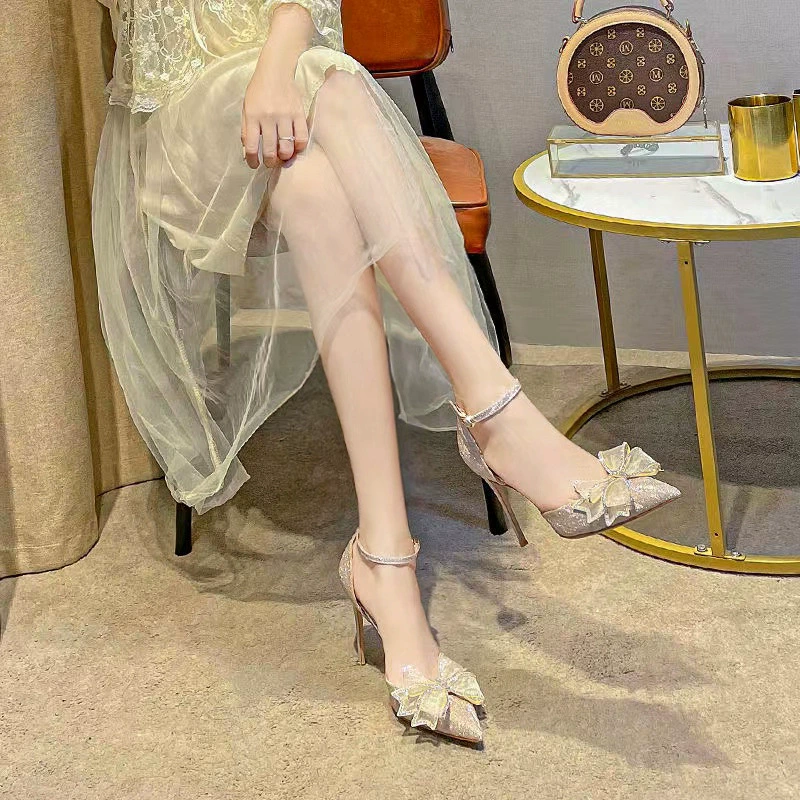 Сандалии женские летние 2024 новые стразы полые банты подружки невесты туфли на высоких каблуках феи остроконечные одиночные туфли женские каблуки