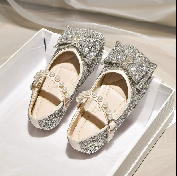 Блестящие туфли принцессы Эльзы для девочек, новинка 2025 года, летние детские туфли с кристаллами, туфли для маленьких девочек, весенне-осенние кожаные туфли