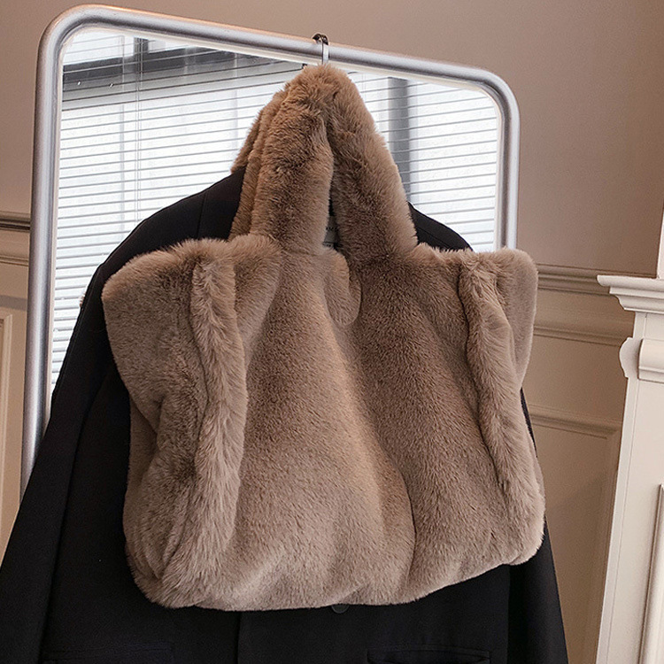 Bolso de mano peludo para mujer, bolso de hombro de imitación de piel de conejo, bolso cruzado moderno, bolso tote de otoño e invierno, bolso de felpa de gran capacidad image 6