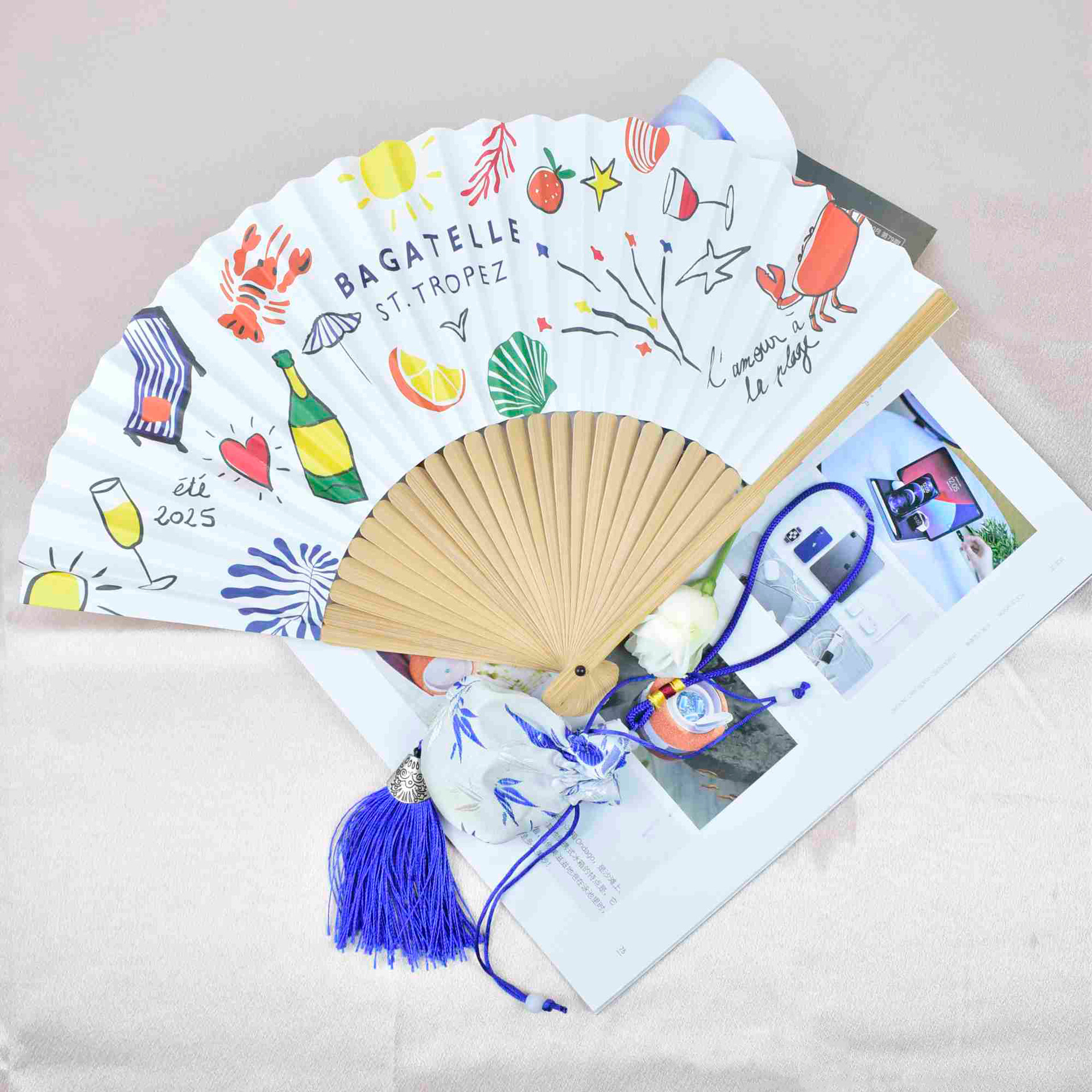 Ventilador de papel promocional de 21cm/23cm Ventilador de tela Cultura corporativa personalizada Restaurante Hotel Publicidad Regalos Ventilador plegable