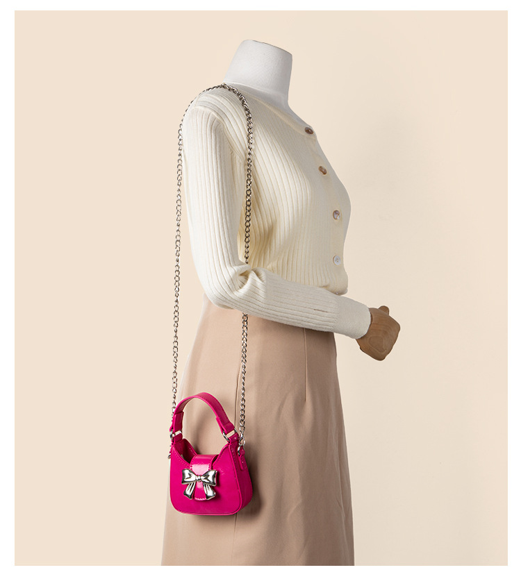 Sac à bandoulière d'été polyvalent, sac à chaîne noir, style moto à la mode Bow, style doux et épicé, sens haut de gamme pour femmes, niche_voghion.com