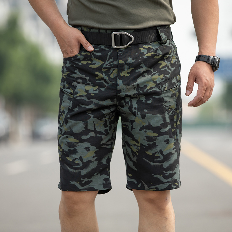 Tácticas transfronterizas Pantalones cortos de camuflaje al aire libre X5 para hombres Pantalones casuales de varios bolsillos Monos sueltos de cinco puntos resistentes al desgaste