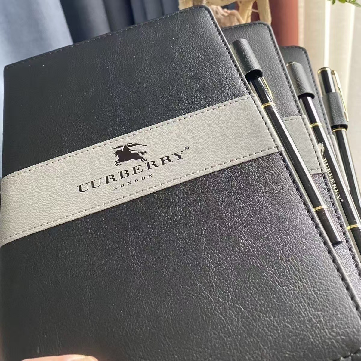 新しいB家のノートセットのノートとサインペンの軽い贅沢なビジネスの高級なノートの仕事