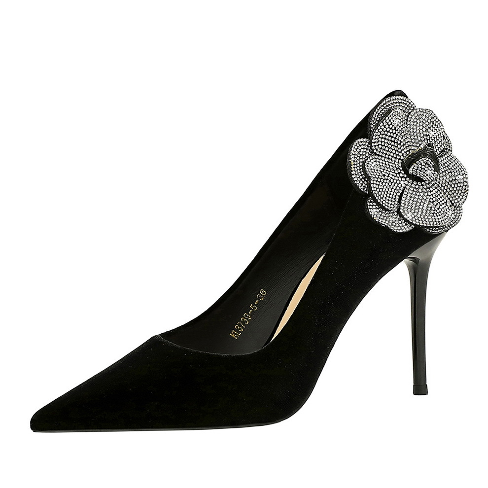 Elegante Damen Stiletto Pumps Aus Samt Mit Strassblumen_voghion.com