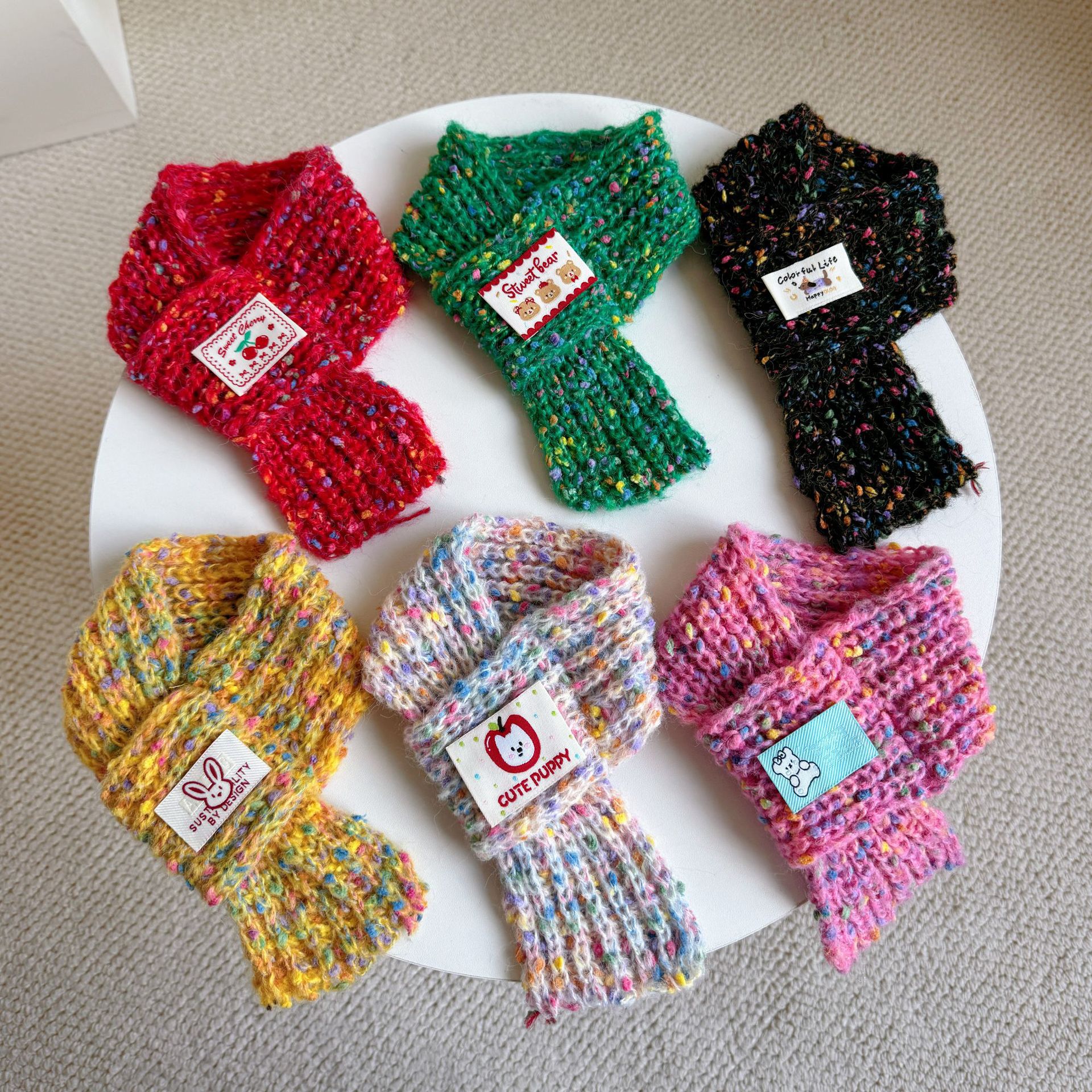 宠物冬季针织围脖圣诞节日狗狗围嘴娃娃配饰彩色围巾猫咪保暖项圈