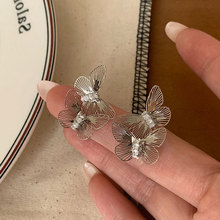 �߼��п|�ս��ٺ����ʯ���Ů��ႀ�ԕr�г������|�ٴ���h���