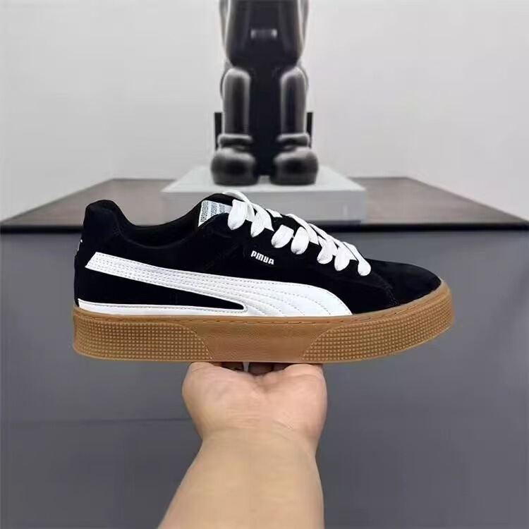 Men's Shoes Spring 2026 New Style Anti-Odor Soft-Soled Casual Shoes Sports Trendy Versatile White Sneakers German Training Shoes Men's Shoes Spring 2026 New Style Anti-Odor Soft-Soled Casual Shoes Sports Trendy Versatile White Sneakers German Training Shoes