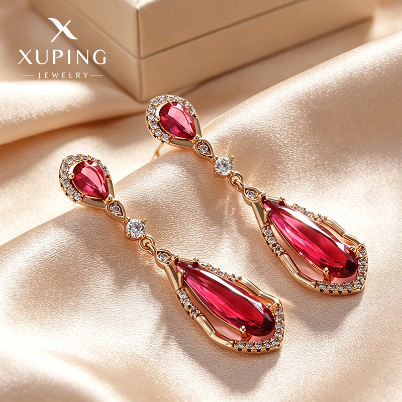 Xuping gemas artificiales de color gota de agua ligera estilo de diseño lujoso pendientes retro temperamento largo pendientes para mujeres