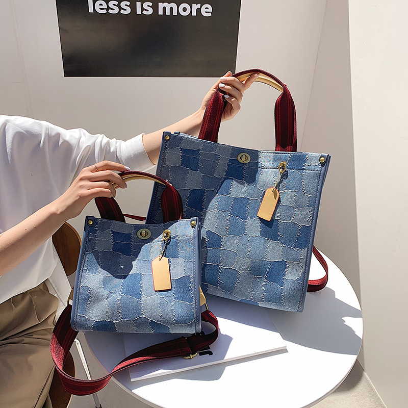 Denim bolsa portátil de gran capacidad femenina 2022 transfronteriza nueva bolsa de mensajero de hombro bolsa de mano retro en stock