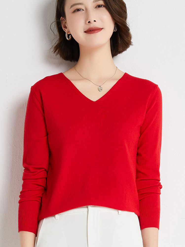 Otoño e Invierno nuevo estilo occidental con cuello en V color sólido manga larga suéter de fondo interior simple desgaste exterior suéter de cuello de pollo para mujeres
