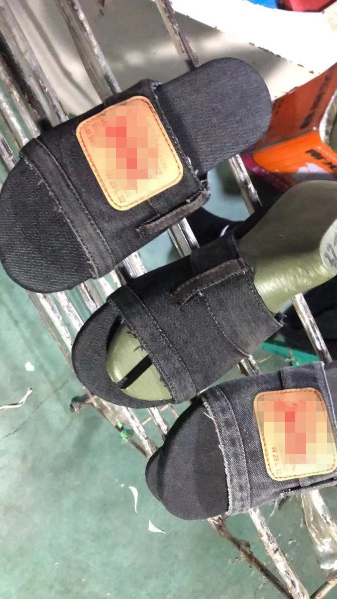 Pantofole in denim oversize 2023 Sandali da donna estivi Lettera Scarpe da spiaggia con fondo piatto_voghion.com