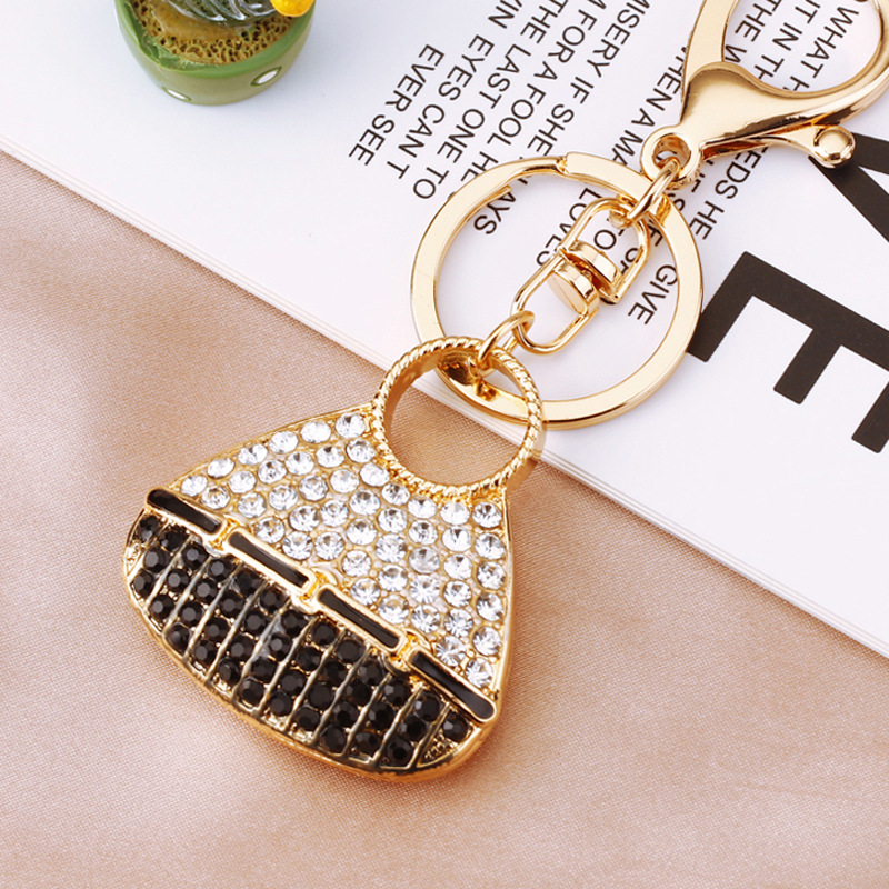 Elegant Korean Style Bag Metal Inlay Rhinestones Women's Bag Pendant Keychain display picture 3