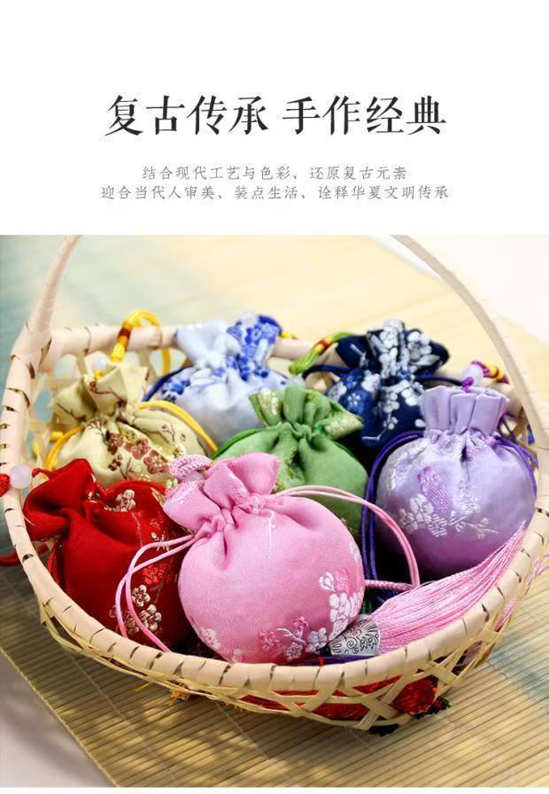 Chinese Herbal Sachet Ruyi Xiangbao DIY Gift Car Ornament Aromatic Herb Bag for Refreshing Scent specifications