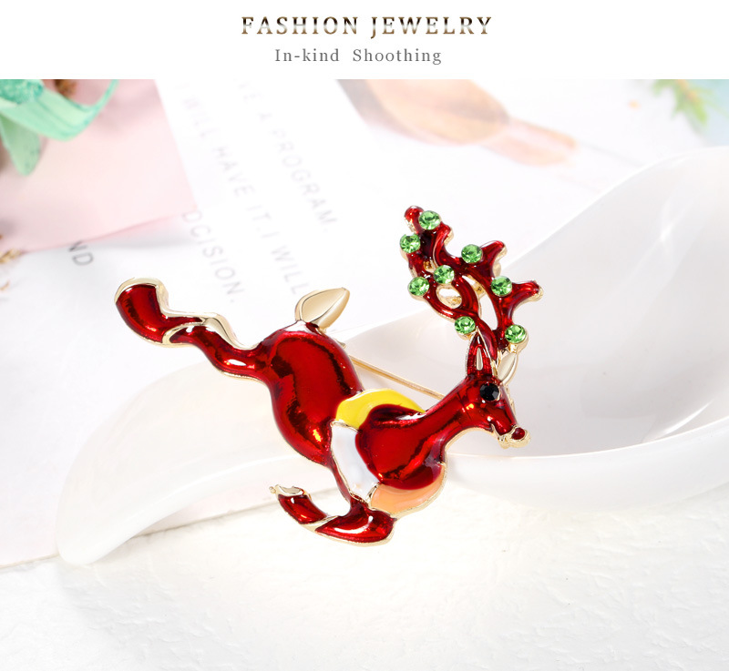 Fashion Creative Red Christmas Elk Brooch Alloy Rhinestone Drop Oil Corsage display picture 6