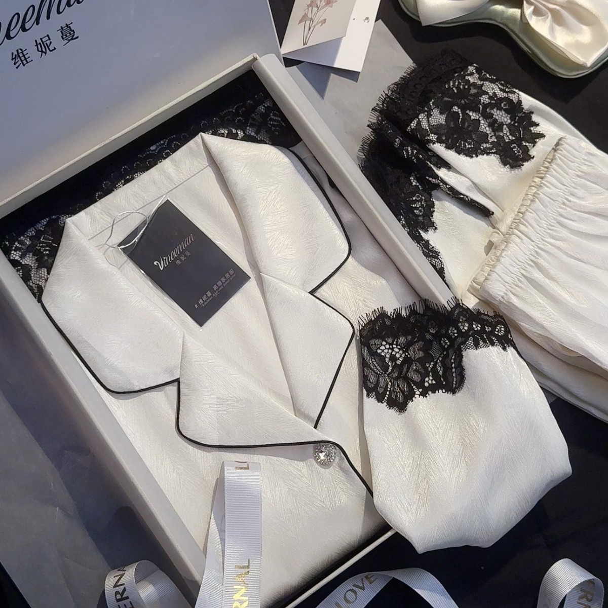 [Yingxiu Xia Mo] French Spring & Fall New Pajamas for Women Jacquard Lace Pure Lust Home Wear Set