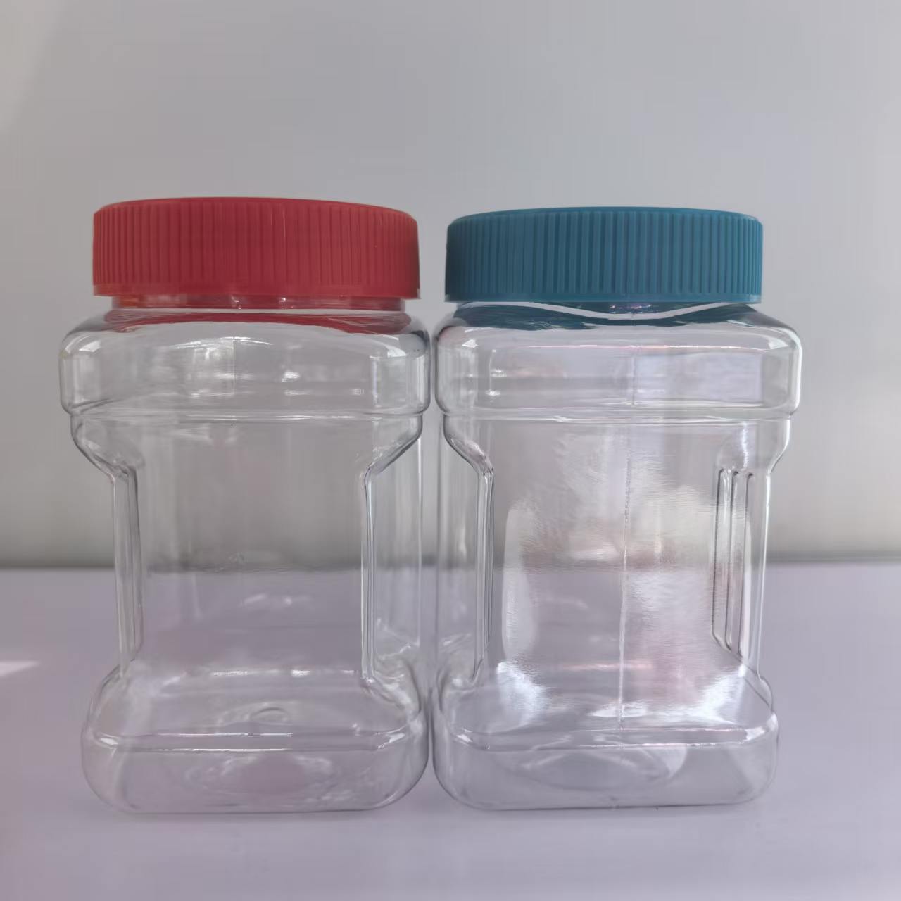 Al contado, 500ml de latas de granos diversos de botellas cuadradas creativas agarradas a mano para mascotas liofilizadas, selladas y transparentes latas de plástico image 4