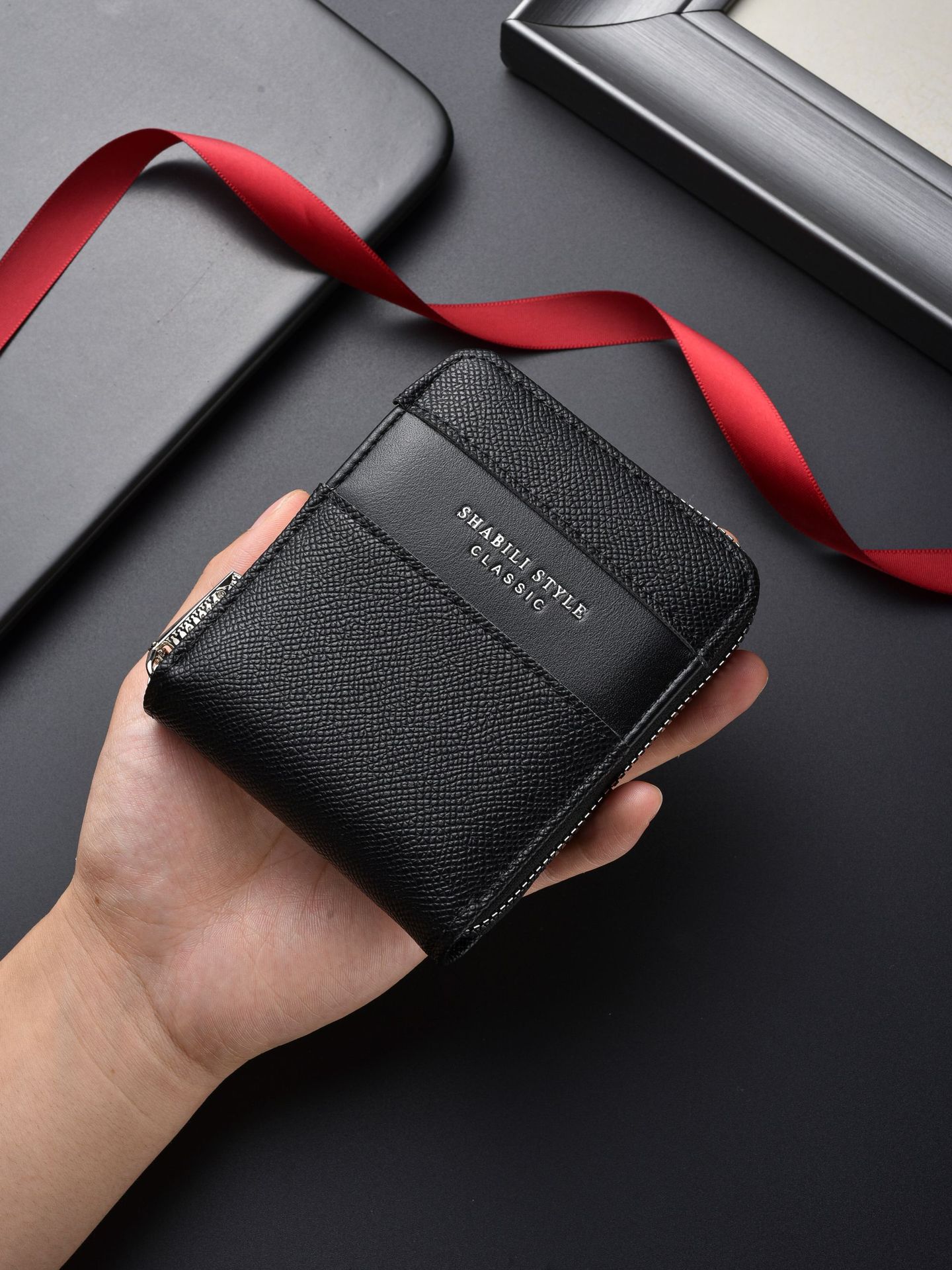 polyurethane wallet with zipper