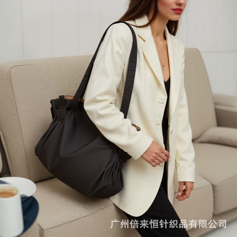 Factory Direct Amazon Travel Camping Large Capacity Shoulder & Crossbody Luggage Bag For Women Fashionable - Thumbnail 4