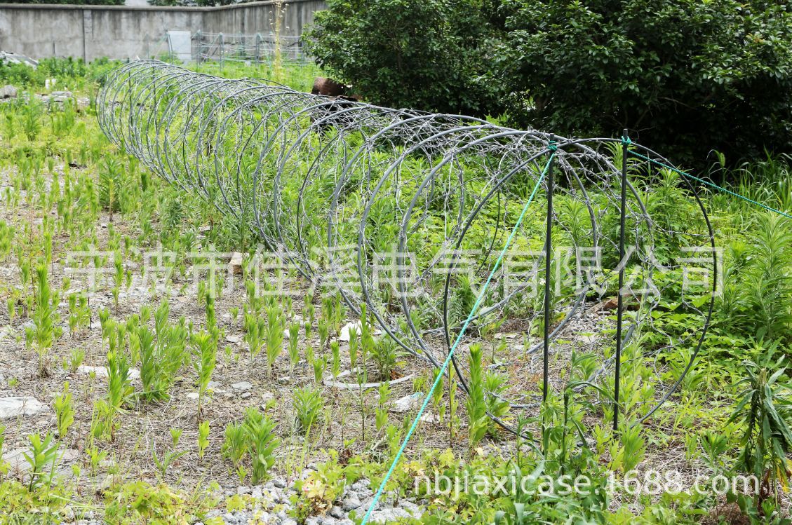 蛇腹型模拟铁丝网