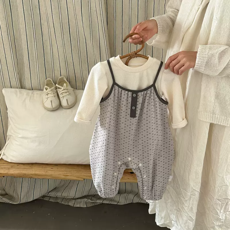 婴儿衣服女宝宝春装连体背带裤套装超萌洋气春秋季两件套婴童外出