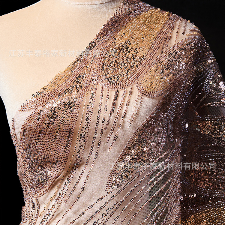 Alta fijación de moda vestido laminado pesado bordado clavos cuentas tela sequinilla fábrica de tela de ropa image 4