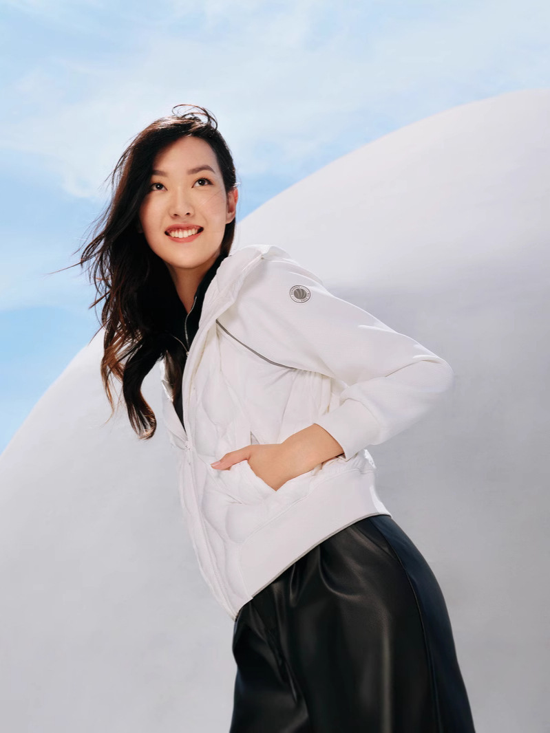 Nueva chaqueta de plumón ligera de las mujeres corta veludo de otoño y invierno moda pareja sudadera encapuchada chaqueta deportiva de moda