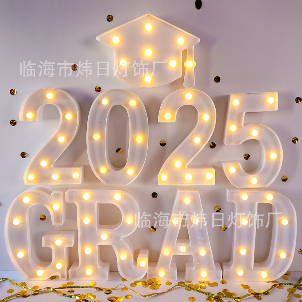 2025 accesorios de la foto de graduación, lámpara de letras grad, decoración de la escena de la fiesta led, lámpara decorativa, temporada de graduación, sombrero de soltero