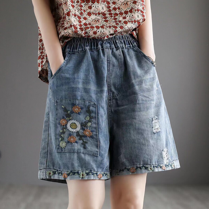 2025 Summer Thin New Vintage Ripped High-Waisted Denim Shorts for Women with Patch Embroidery, Plus Size Loose Wide-Leg Pants