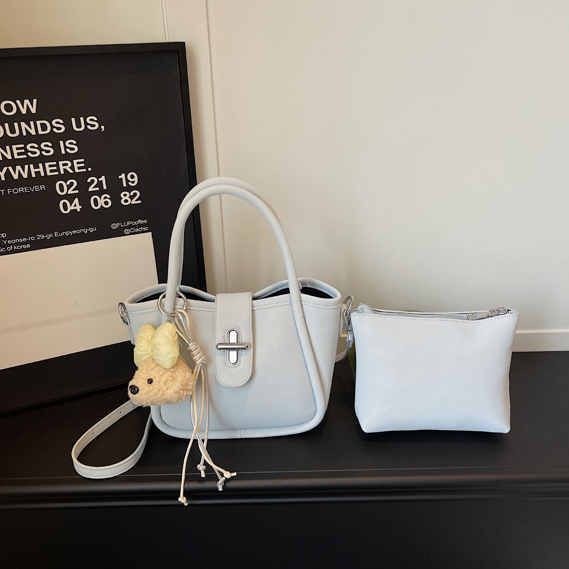 Lichi estilo extranjero fresco bolso de cubo de moda personalidad ligera de lujo diario nicho cesta de platos exquisita bolsa de cartas
