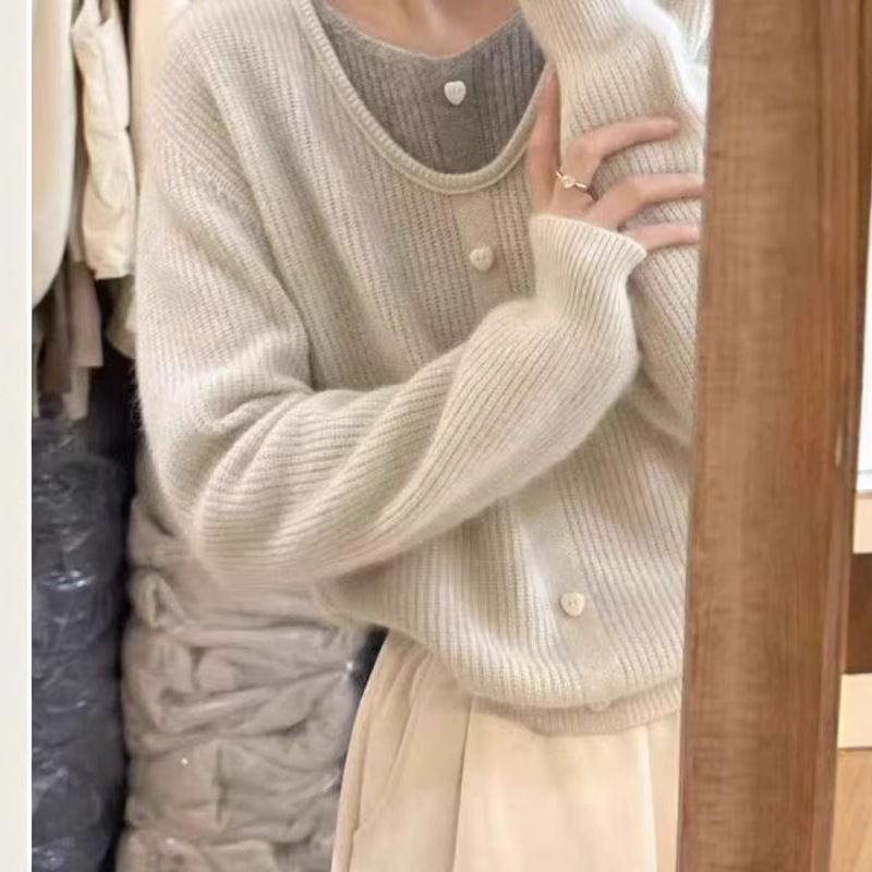 假两件拼接针织衫女春秋新款休闲风长袖套头毛衣洋气软糯上衣现货|undefined