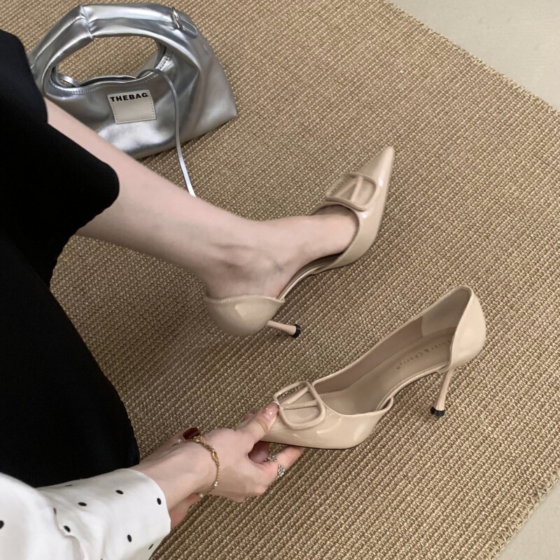 2025 Summer and Autumn Fashion Side Hollow Pointed Patent Leather V Buckle Metal Buckle Red Sole High-End Thin Heel High Heels Sandals