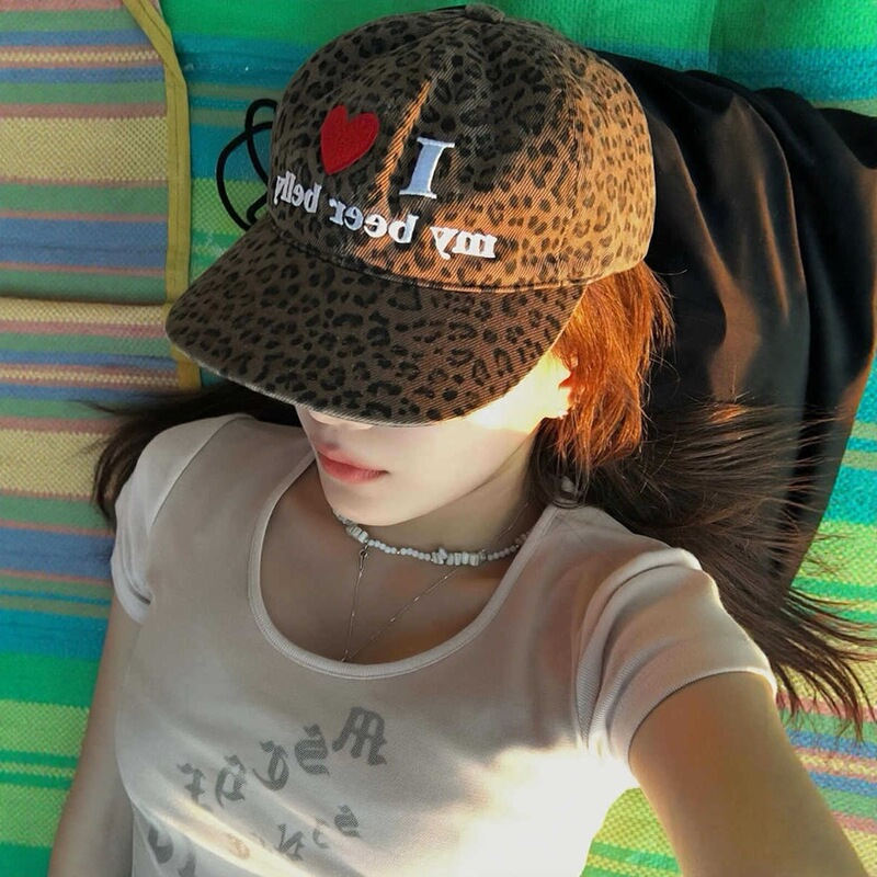 Korean Ins Leopard Print I Love Beer Belly Flat Brim Baseball Cap for Women Retro Street Style Spicy Girl Soft Top Baseball Cap Niche Korean Ins Leopard Print I Love Beer Belly Flat Brim Baseball Cap for Women Retro Street Style Spicy Girl Soft Top Baseball Cap Niche