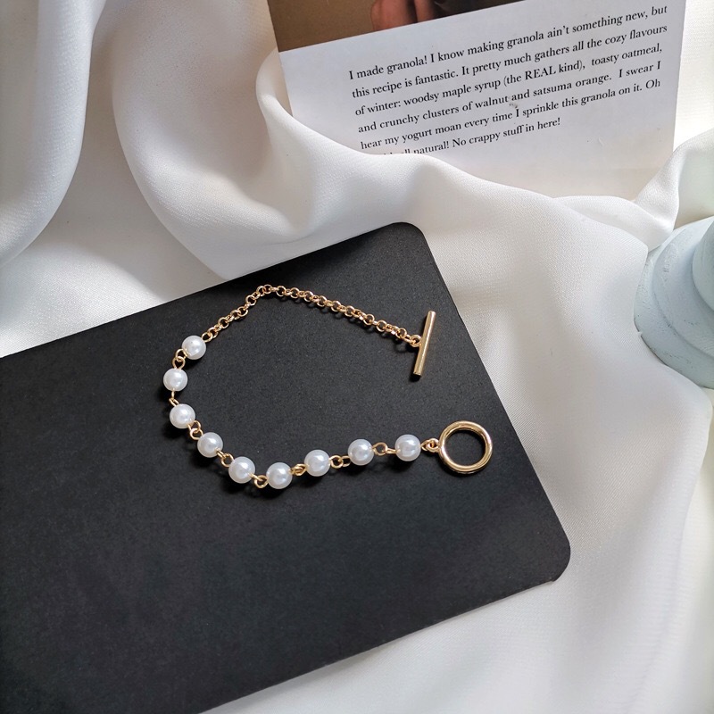 Vintage Stil Asymmetrische Nähte Perle Kette Ot Schnalle Armband display picture 4