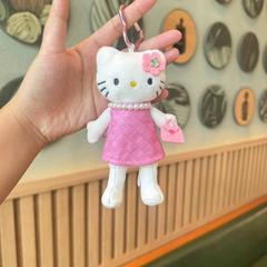 卡通热卖新款hellokitty长腿粉色小香风挂件kt钥匙扣背包挂饰批发