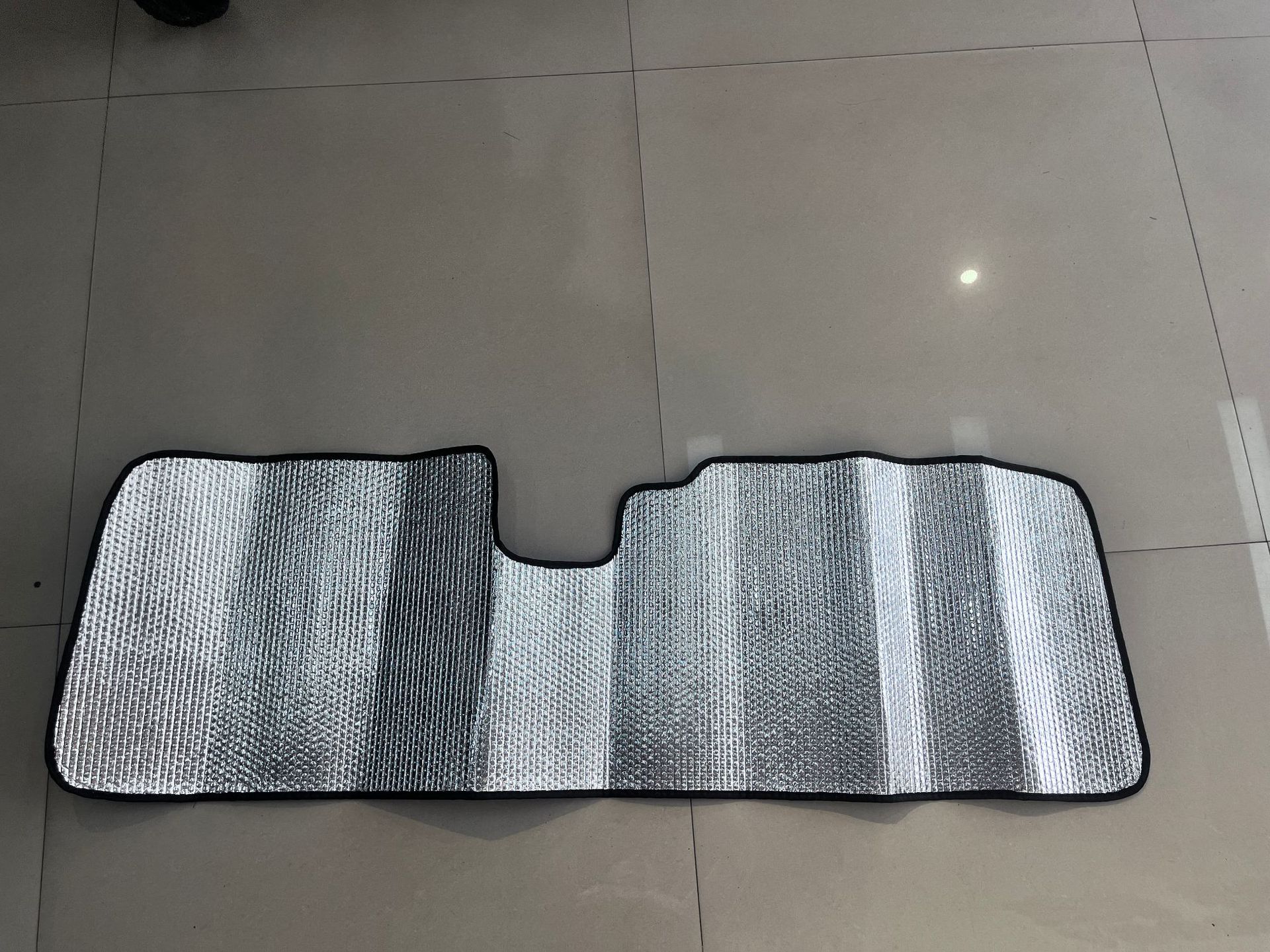 Black and silver sunshade for 2123 Ford Bronco, front windshield sunshade, sun protection car sunshade