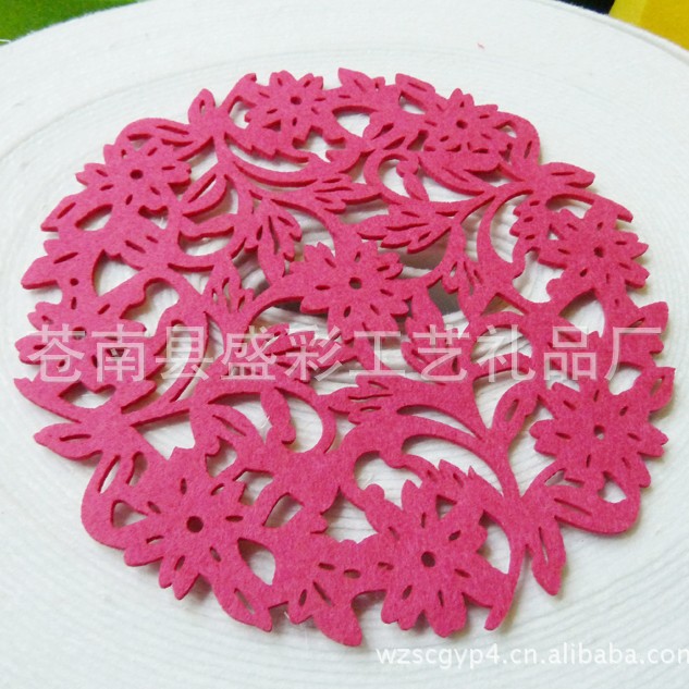 供应 针刺镂空毛毡布杯垫 餐桌垫