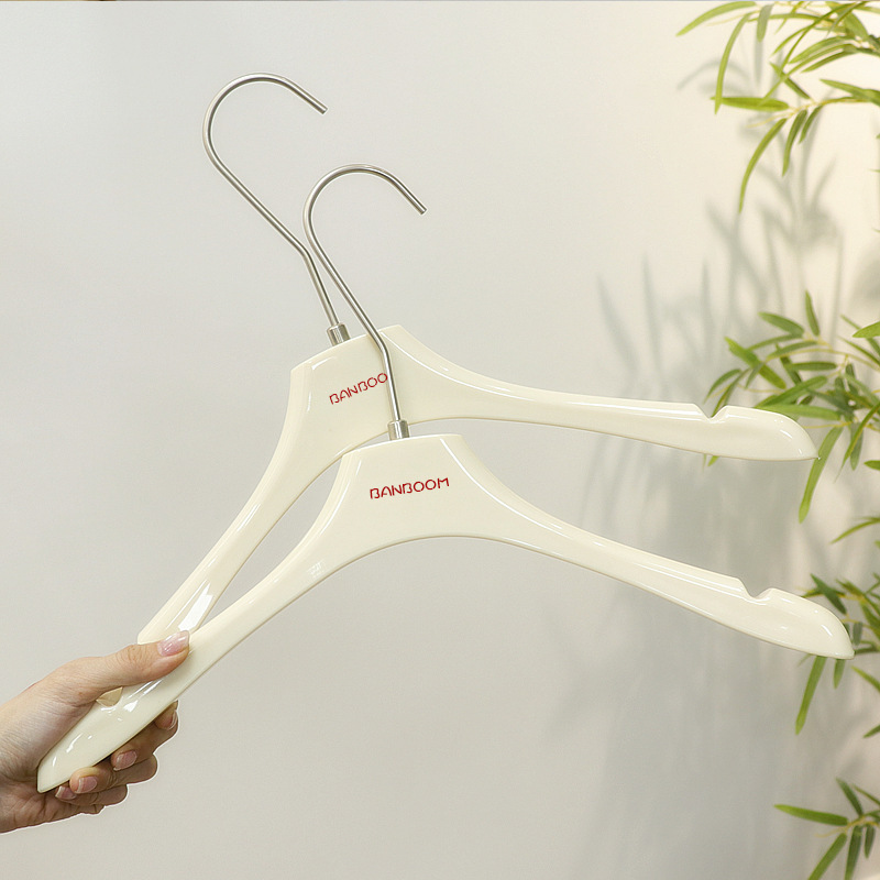 Clothing store special milk white children's women's clothing store plastic hanger non-slip acrylic clothing hanging support wholesale pants clip Clothing store special milk white children's women's clothing store plastic hanger non-slip acrylic clothing hanging support wholesale pants clip