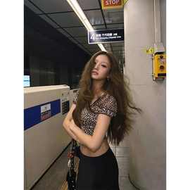 辣妹风气质豹纹印花方领上衣女设计感短款露背背心跨境批发