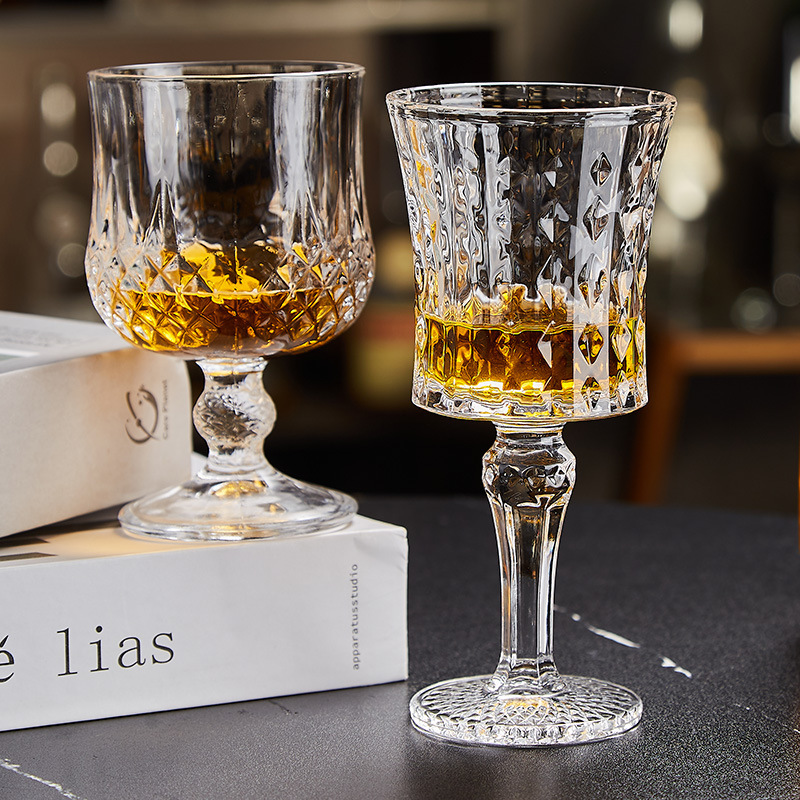 Luz de lujo retrógrado cristal especial taza de vino vino casero mujer hermosa baja alta taza de vidrio de champagne