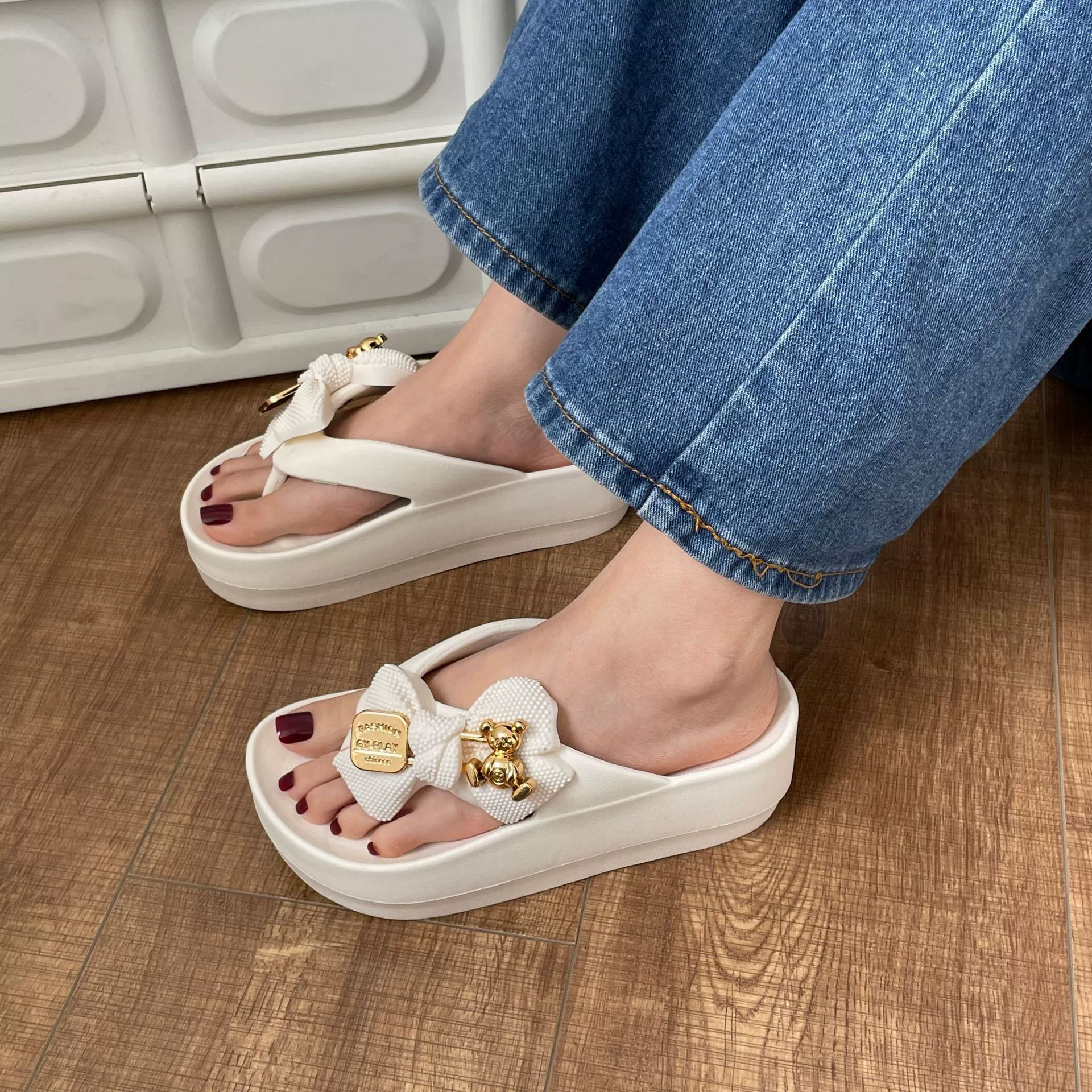 Deodorized slippers with butterfly platform, (Cross-border trading), wholesale