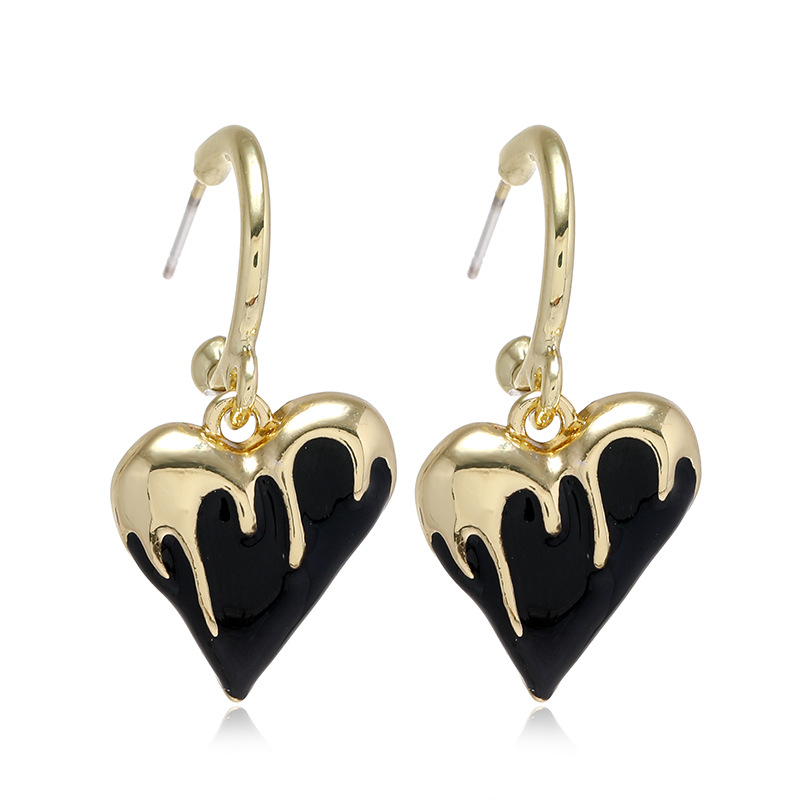 Retro Metal Earrings Japanese And Korean Fashion New Alloy Dripping Love Earrings display picture 5