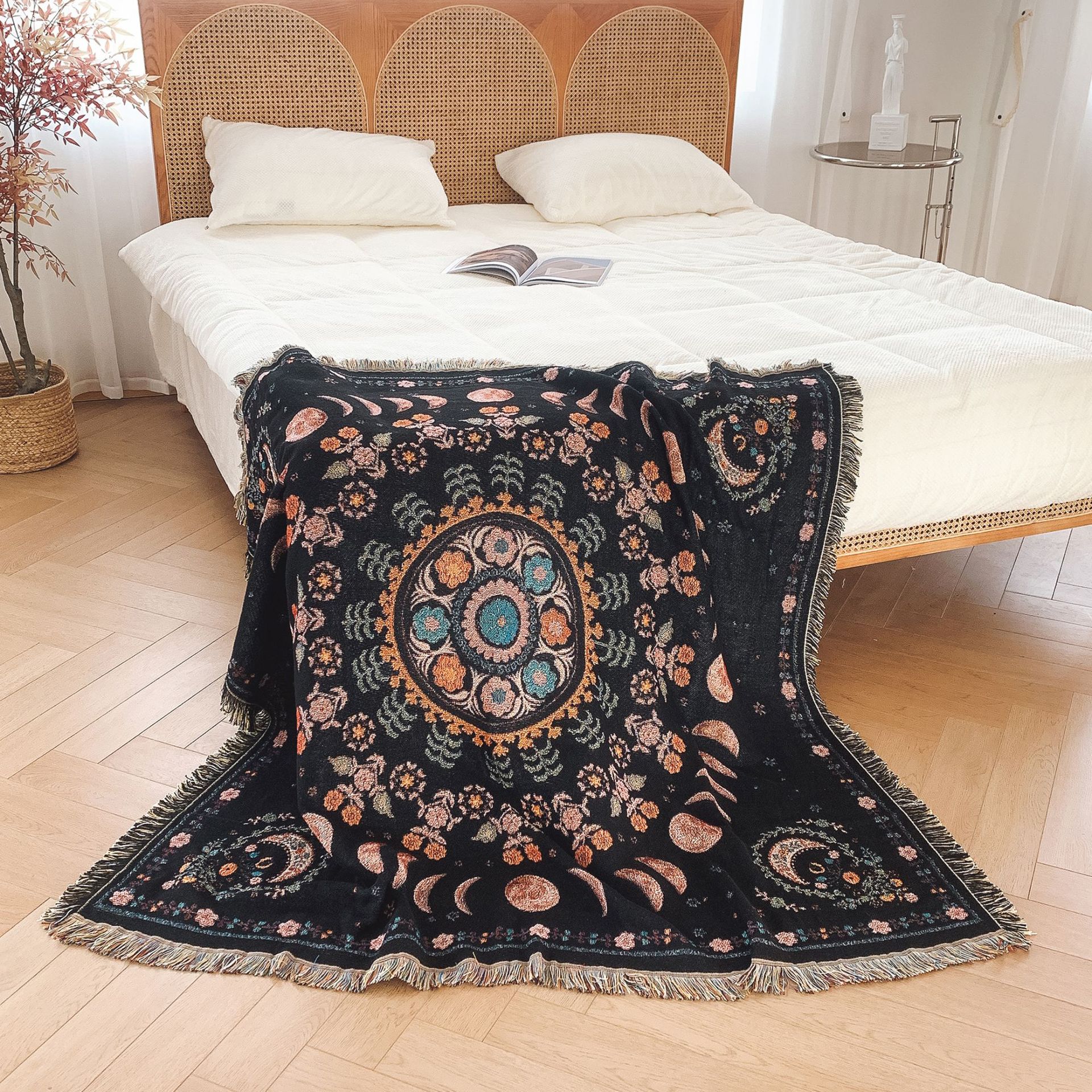 Picnic blanket Bohemian blanket nap blanket sofa blanket overlay blanket outdoor camping blanket Ins style multi-functional throw blanket