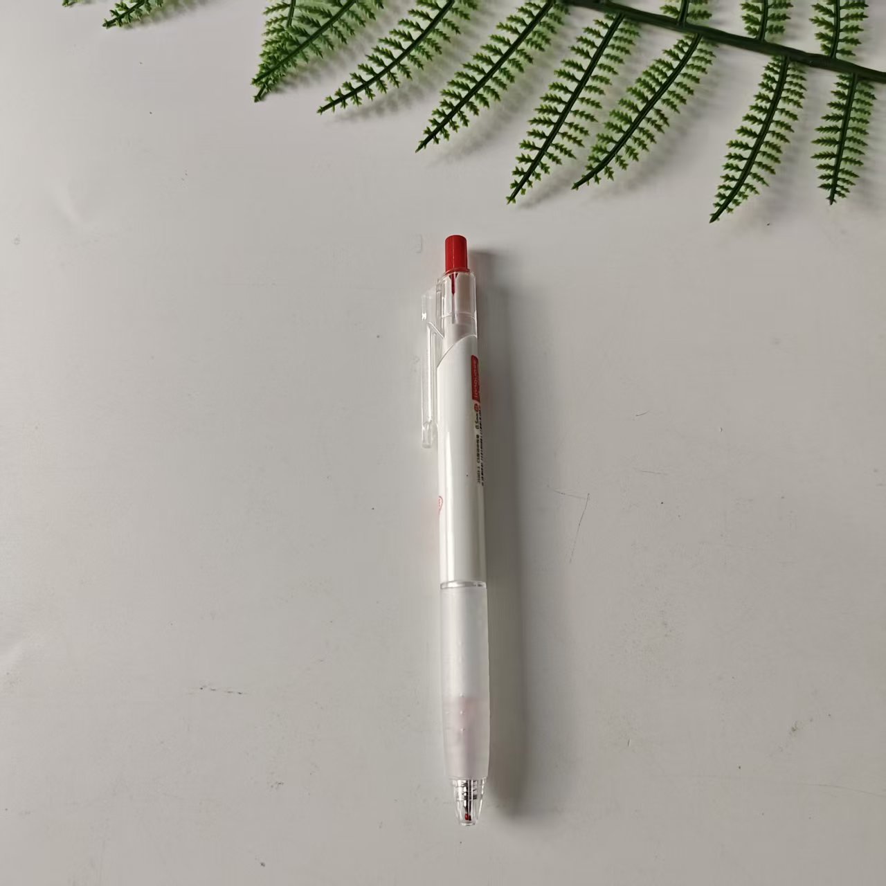 Presione el bolígrafo neutro de firma de oficina bolígrafo negro de 0.5 mm pincel de secado rápido bolígrafo maestro corrección mal etiqueta bolígrafo rojo