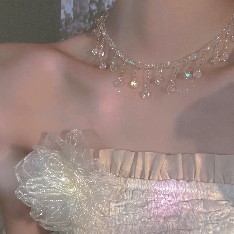 Белый лунный свет ~ вход Роскошная ниша продвинутый супер вспышка Кристалл кисточка прозрачная цепочка на ключицу элегантная вспышка бриллиант бессмертный стиль ожерелье для женщин