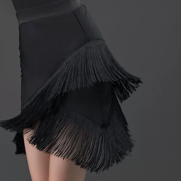 Black tassel A✓