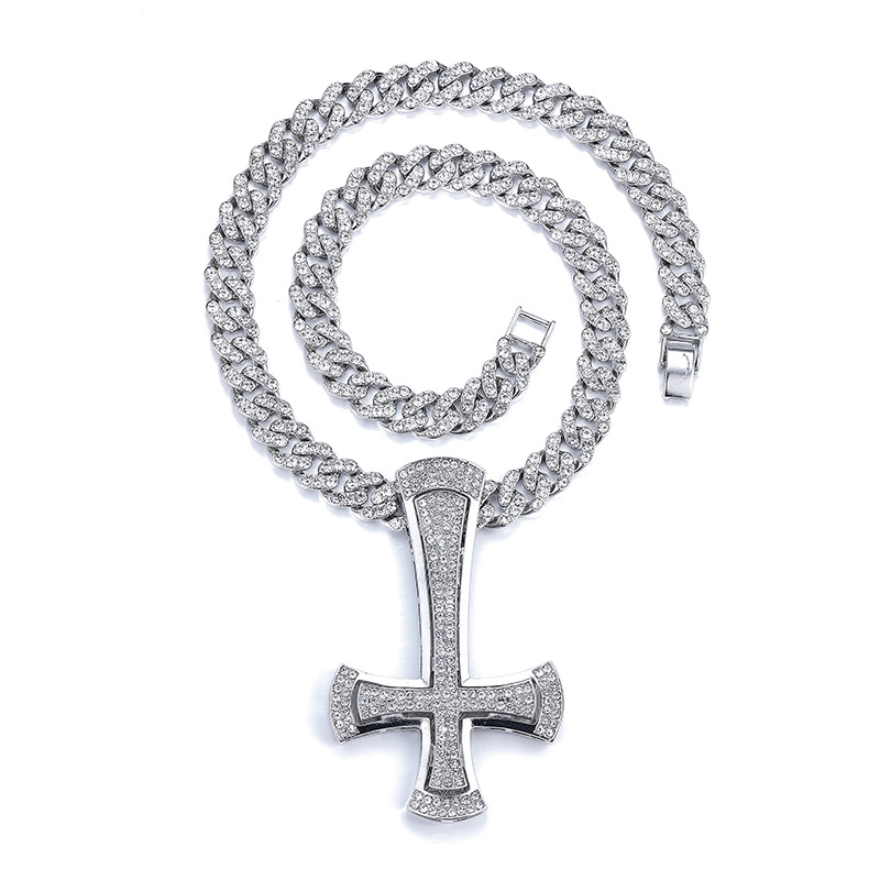 Explosiven Hip-Hop Diamant ëmgedréint Kräiz Anhänger Rock Nuetsclub Männer personaliséiert Halskette Bijouen_voghion.com