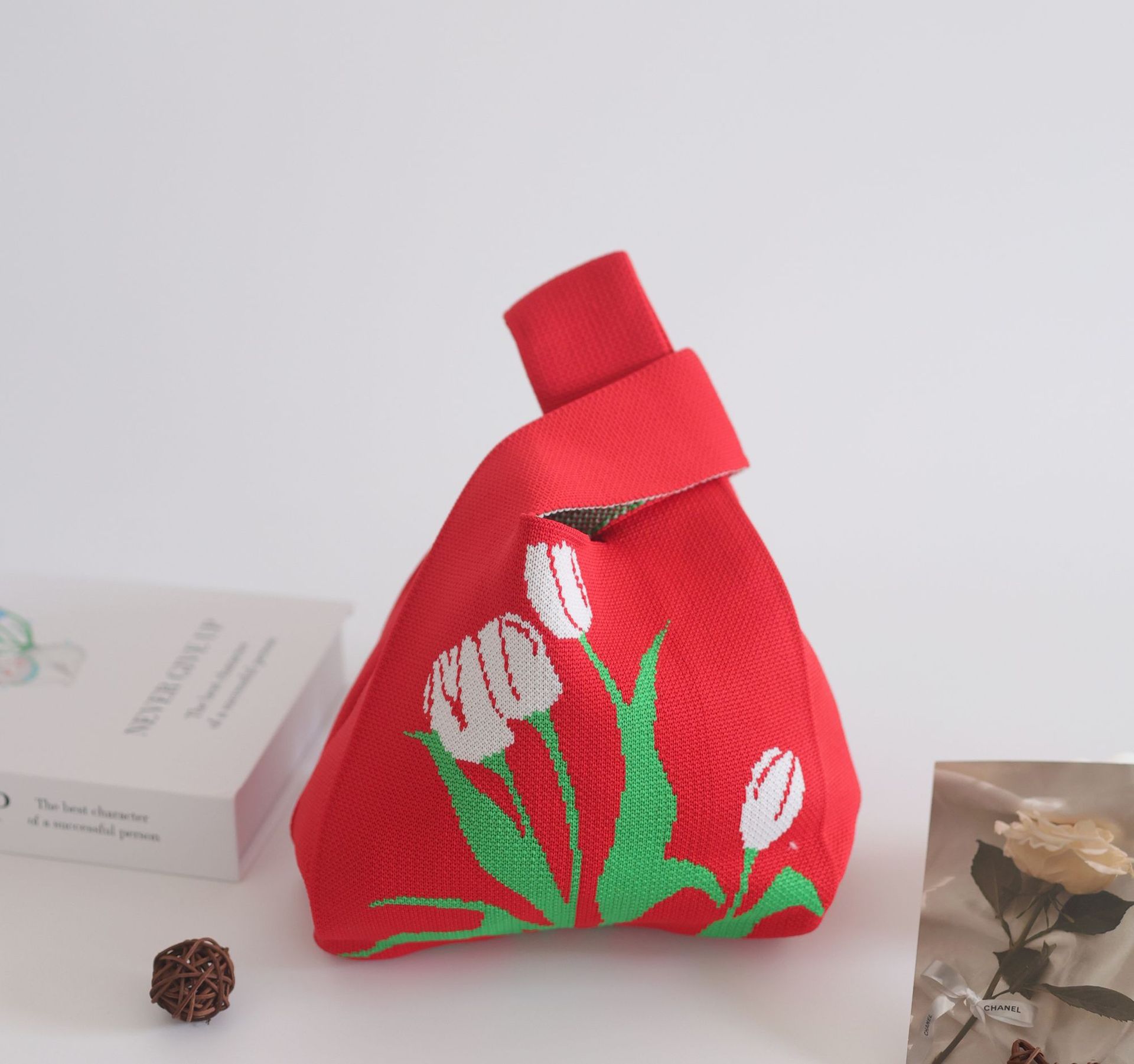 Flor de hierba roja