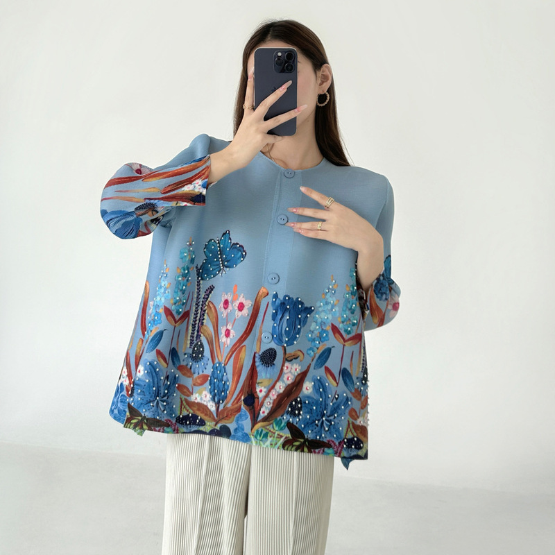 Cross-Border Factory Pleated Stylish Short T-Shirt Top 2025 Autumn Women's Clothing Mom's Age-Reducing Sweet Plus-Size Shirt